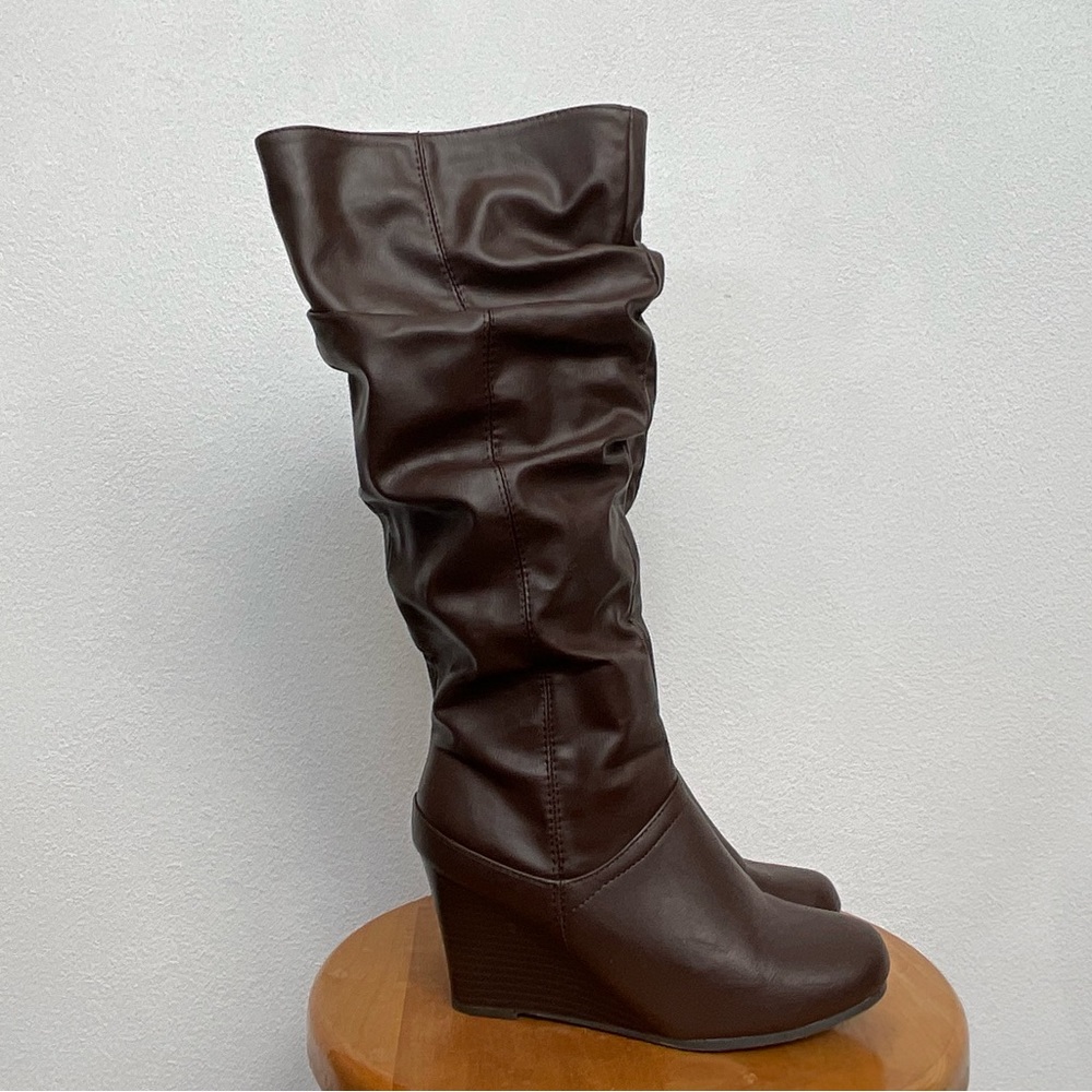 NWOT JG Brown Faux Leather Slouchy Knee High Wedge Boots Size 6.5 Bratz Doll